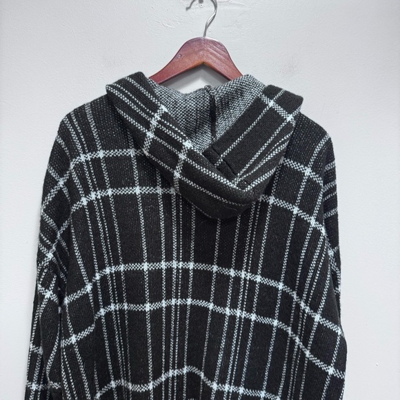 Pennington's Black & White Windowpane Open Front Hooded Cardigan Sweater Size 1x - Picture 7 of 9